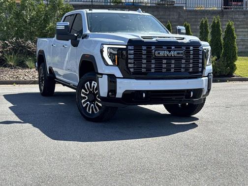 Glacier White Tricoat 2026 GMC Sierra 2500 Denali Ultimate