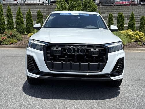 Glacier White Metallic 2025 Audi Q7 55 Premium Plus
