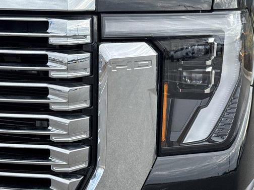 2025 GMC Sierra 2500 Denali