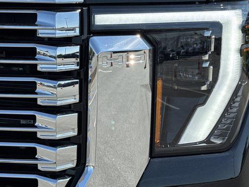 2025 GMC Sierra 2500 Denali