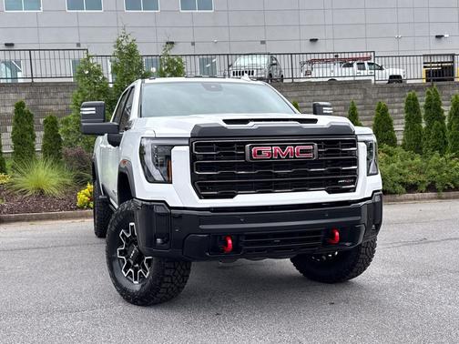 Summit White 2026 GMC Sierra 2500 AT4X