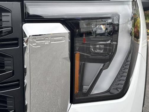 2025 GMC Sierra 2500 Base