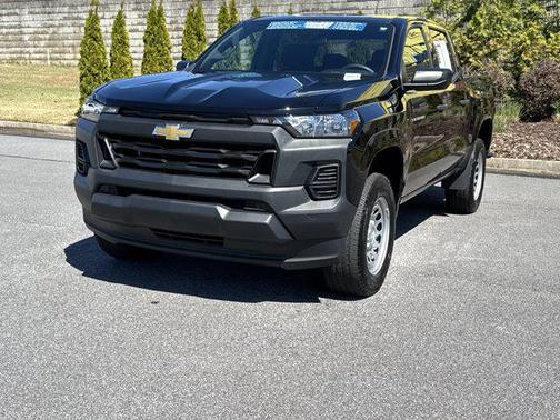 2024 Chevrolet Colorado WT