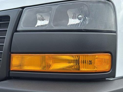 2025 GMC Savana 3500 RWD 3500 Regular Wheelbase Work Van