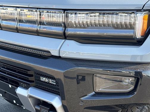 Meteorite Metallic (Gray) 2026 GMC HUMMER EV Pickup 2X