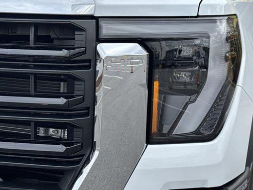 2026 GMC Sierra 2500 Pro