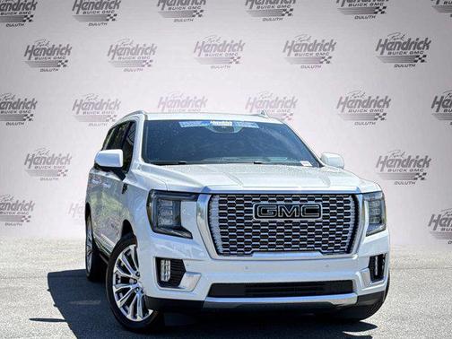 White Frost Tricoat 2023 GMC Yukon Denali