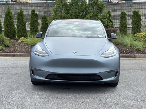 SOLID BLACK [BLACK] 2022 Tesla Model Y Long Range Dual Motor All-Wheel Drive