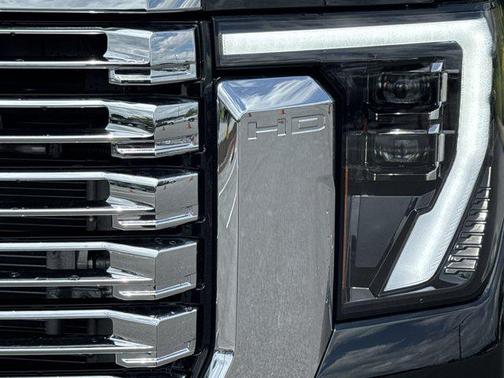 2025 GMC Sierra 3500 Denali
