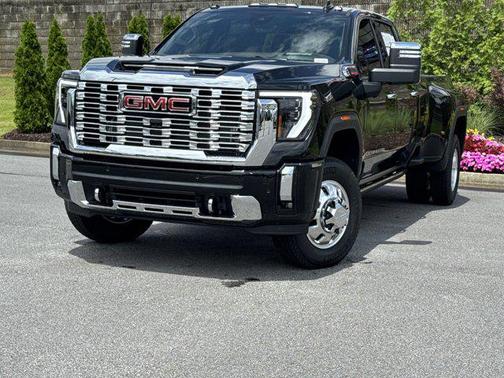 2025 GMC Sierra 3500 Denali