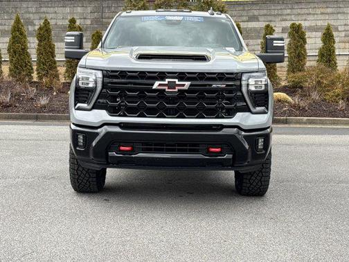 2024 Chevrolet Silverado 2500 4WD Crew Cab Standard Bed ZR2