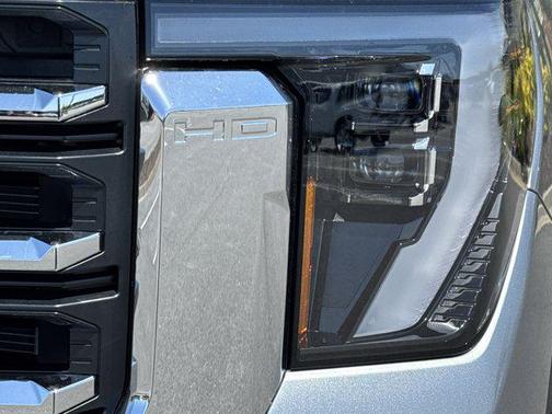 2025 GMC Sierra 2500 SLT
