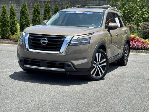 2023 Nissan Pathfinder Platinum 4WD
