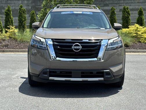 2023 Nissan Pathfinder Platinum 4WD