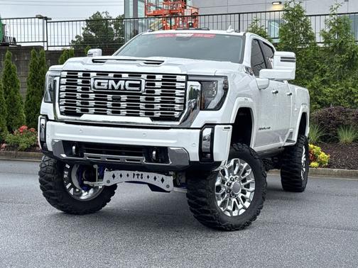 White Frost Tricoat 2024 GMC Sierra 2500 Denali