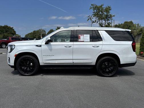2022 GMC Yukon SLT