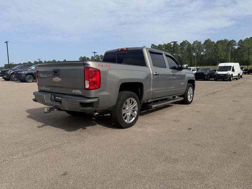 Pepperdust Metallic 2017 Chevrolet Silverado 1500 High Country