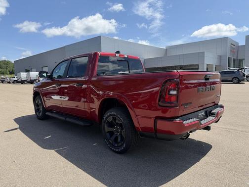 Molten Red Pearlcoat 2026 RAM 1500 Big Horn/Lone Star
