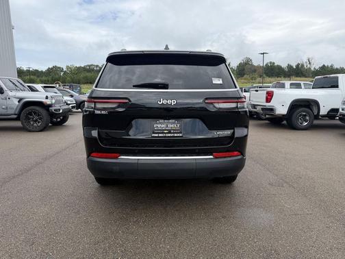 Diamond Black Crystal Pearlcoat 2025 Jeep Grand Cherokee L Limited