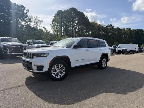 Bright White Clearcoat 2023 Jeep Grand Cherokee L Limited