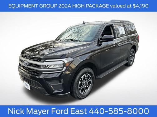 AGATE BLACK METALLIC 2024 Ford Expedition XLT