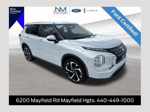 White 2022 Mitsubishi Outlander ES