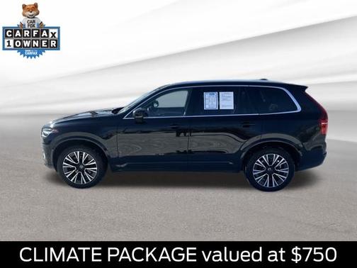 2022 Volvo XC90 T6 MOMENTUM 7 PASSENGER