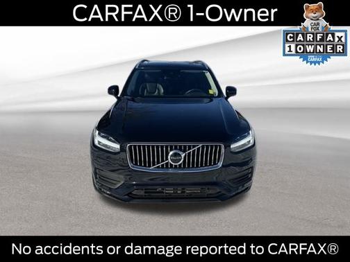 2022 Volvo XC90 T6 MOMENTUM 7 PASSENGER