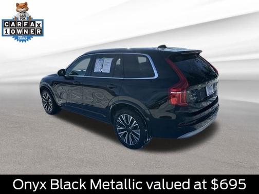 2022 Volvo XC90 T6 MOMENTUM 7 PASSENGER