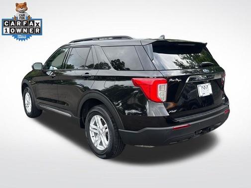 AGATE BLACK METALLIC 2022 Ford Explorer XLT