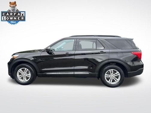 AGATE BLACK METALLIC 2022 Ford Explorer XLT