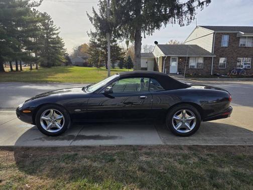 1998 Jaguar XK8 Base