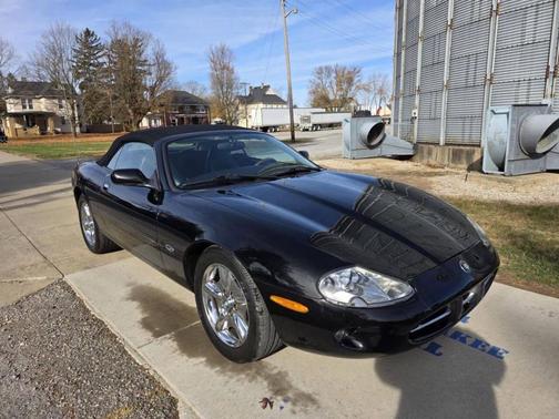 1998 Jaguar XK8 Base