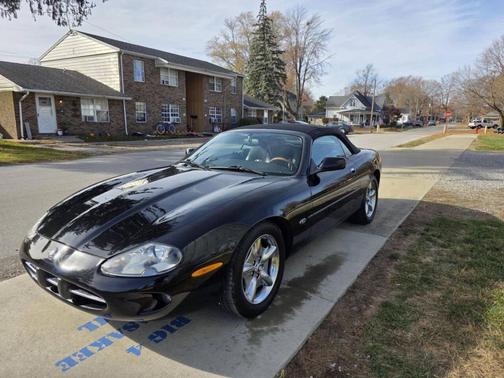 1998 Jaguar XK8 Base