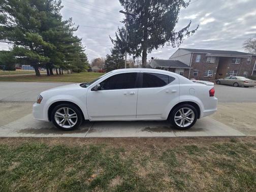2013 Dodge Avenger SE V6