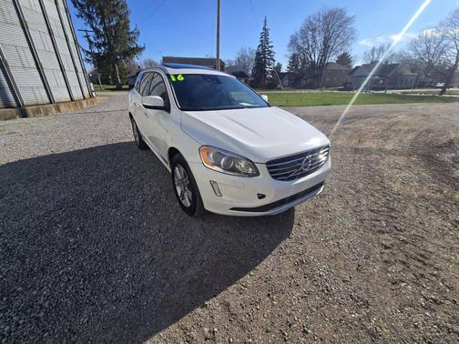2016 Volvo XC60 T6 Drive-E Platinum