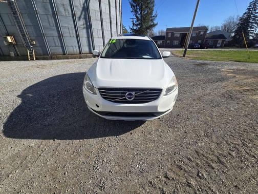 2016 Volvo XC60 T6 Drive-E Platinum