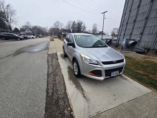 2013 Ford Escape S