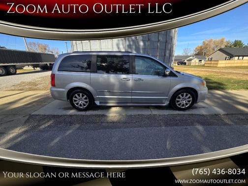 2011 Chrysler Town & Country Touring-L