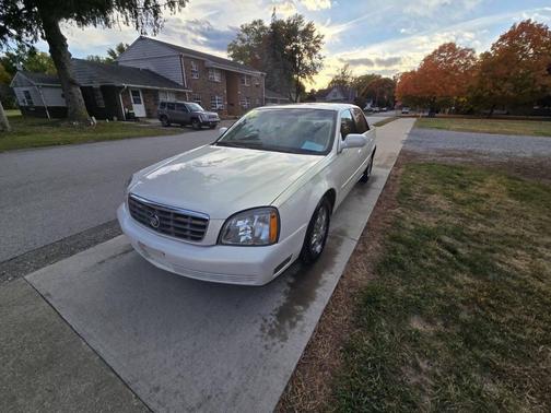 2004 Cadillac DeVille Base