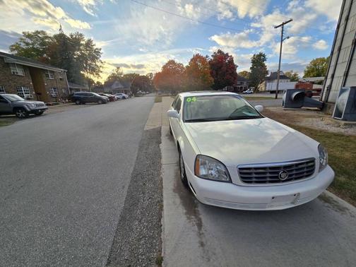 2004 Cadillac DeVille Base