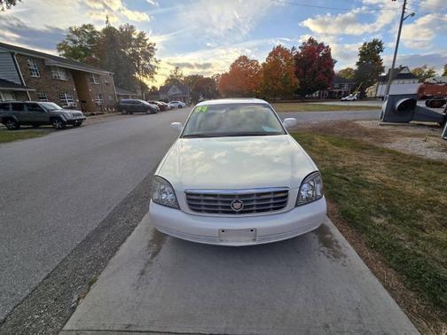 2004 Cadillac DeVille Base