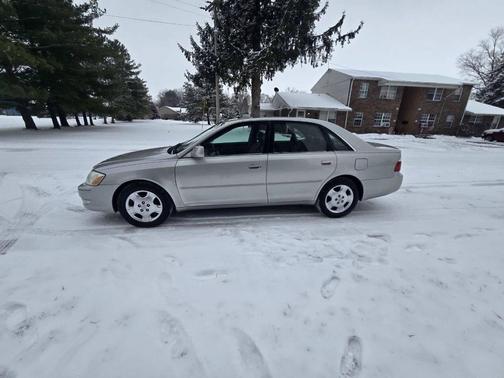 2004 Toyota Avalon XL