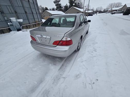 2004 Toyota Avalon XL