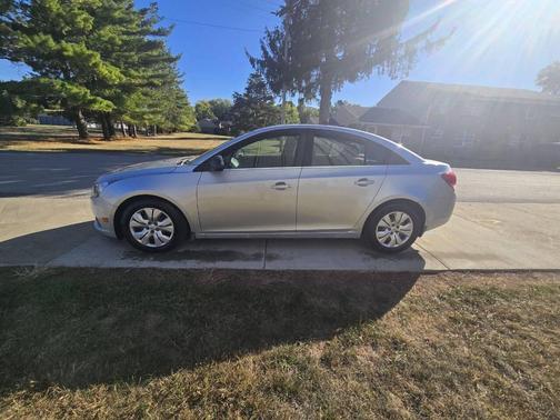 2012 Chevrolet Cruze LS