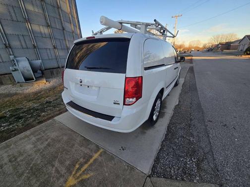 2014 RAM Cargo Tradesman