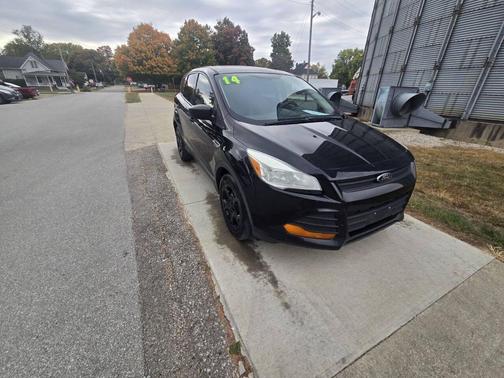 2014 Ford Escape S