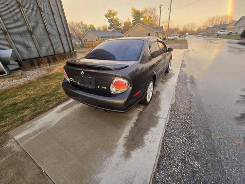 2002 Nissan Maxima SE