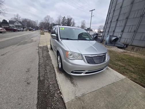 2012 Chrysler Town & Country Limited