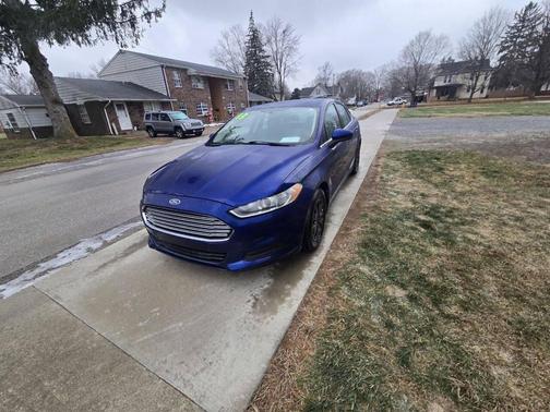 2013 Ford Fusion SE